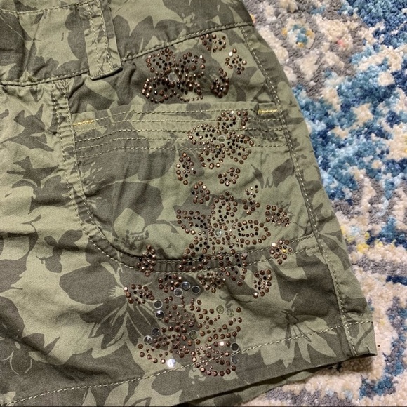 Express shorts women’s size 2 - Picture 3 of 7